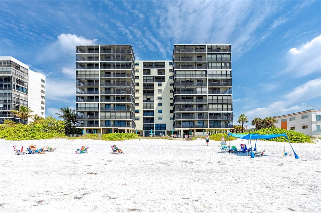 15400 GULF BOULEVARD UNIT 303 MADEIRA BEACH, FL 33708