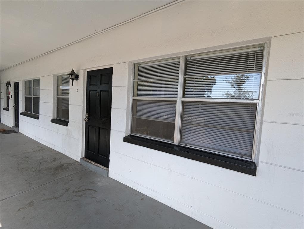 3545 30TH AVENUE N UNIT 3 ST PETERSBURG, FL 33713