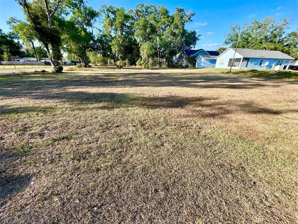708 N THOMAS STREET PLANT CITY, FL 33563