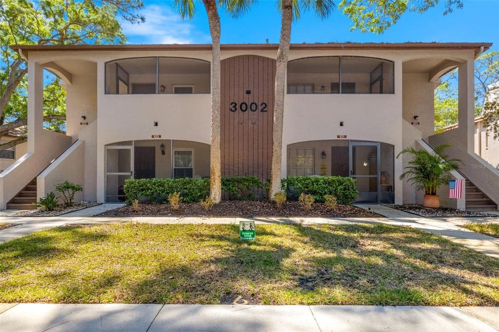 3002 BONAVENTURE CIRCLE UNIT 104 PALM HARBOR, FL 34684