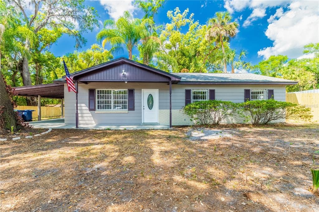 7904 N 14TH ST. STREET TAMPA, FL 33604