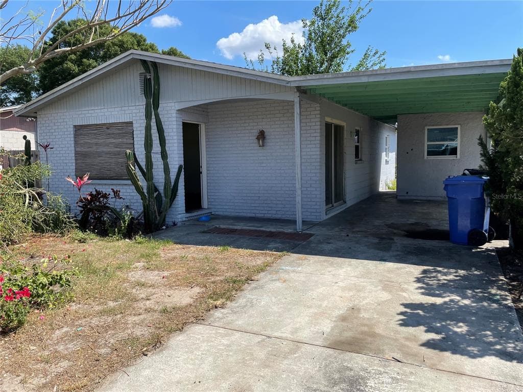 2416 WISHING WELL WAY TAMPA, FL 33619