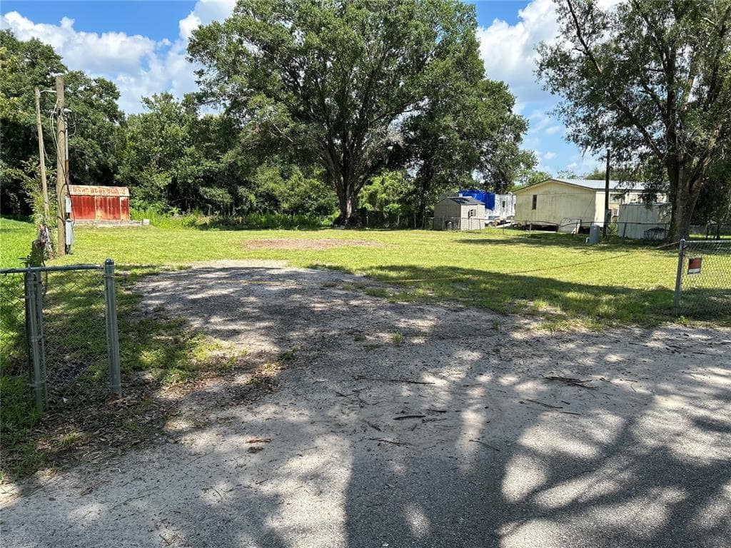 6209 VIRGINIA LANE SEFFNER, FL 33584