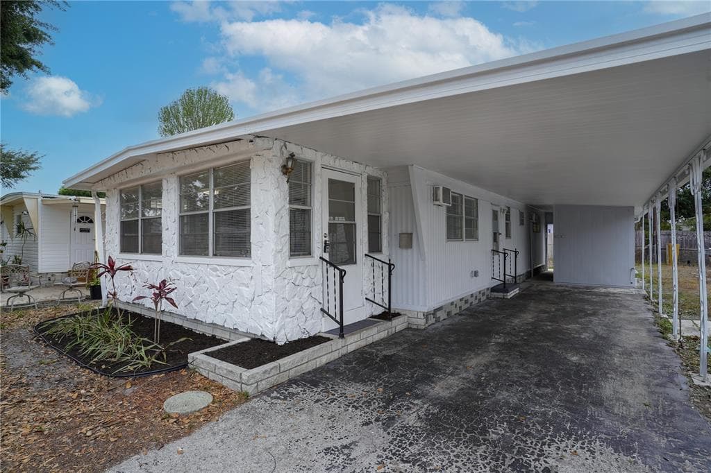 5140 76TH STREET N ST PETERSBURG, FL 33709