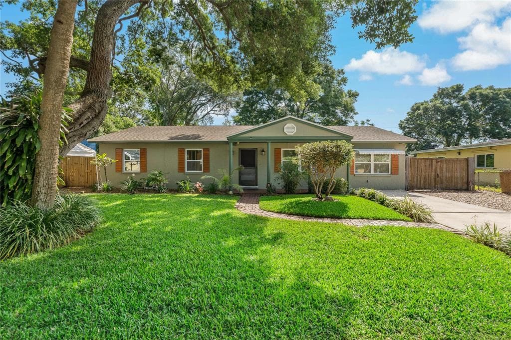 6417 SANTA MONICA DRIVE TAMPA, FL 33615