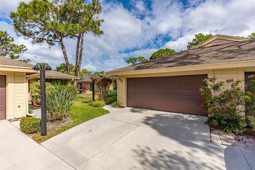 7912 PINEGLEN COURT UNIT 47 SARASOTA, FL 34238