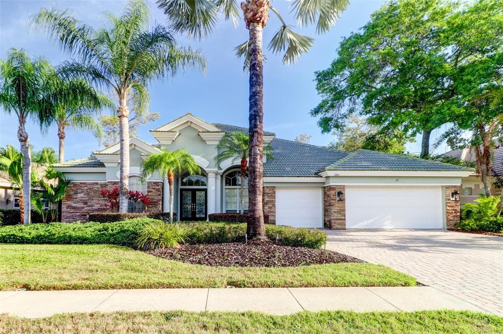 2887 DEER RUN TARPON SPRINGS, FL 34688