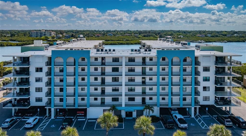 19531 GULF BOULEVARD UNIT 210 INDIAN SHORES, FL 33785