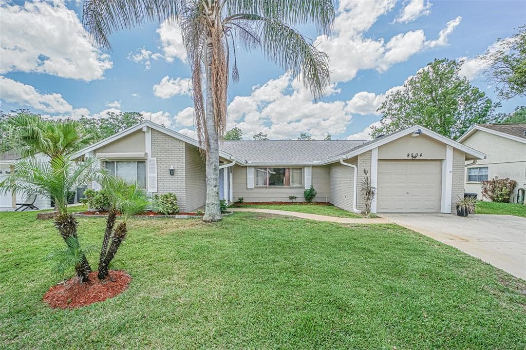 8504 VILLAGE MILL ROW HUDSON, FL 34667