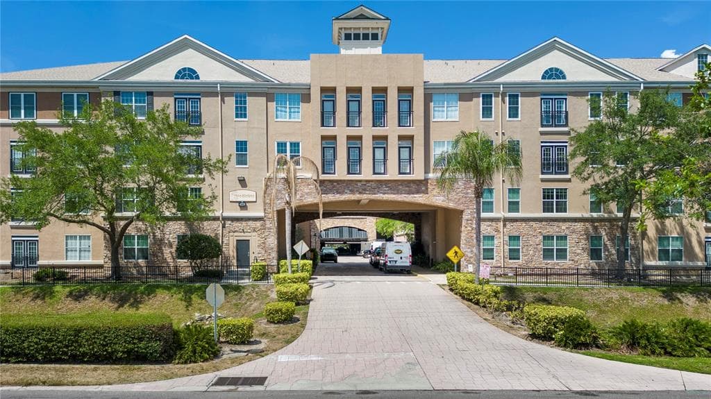 4221 W SPRUCE STREET UNIT 2114 TAMPA, FL 33607