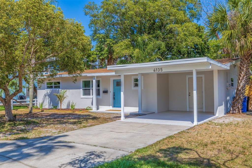 4135 SHORE ACRES BOULEVARD NE ST PETERSBURG, FL 33703