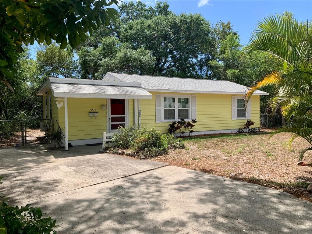7216 7TH AVENUE N ST PETERSBURG, FL 33710