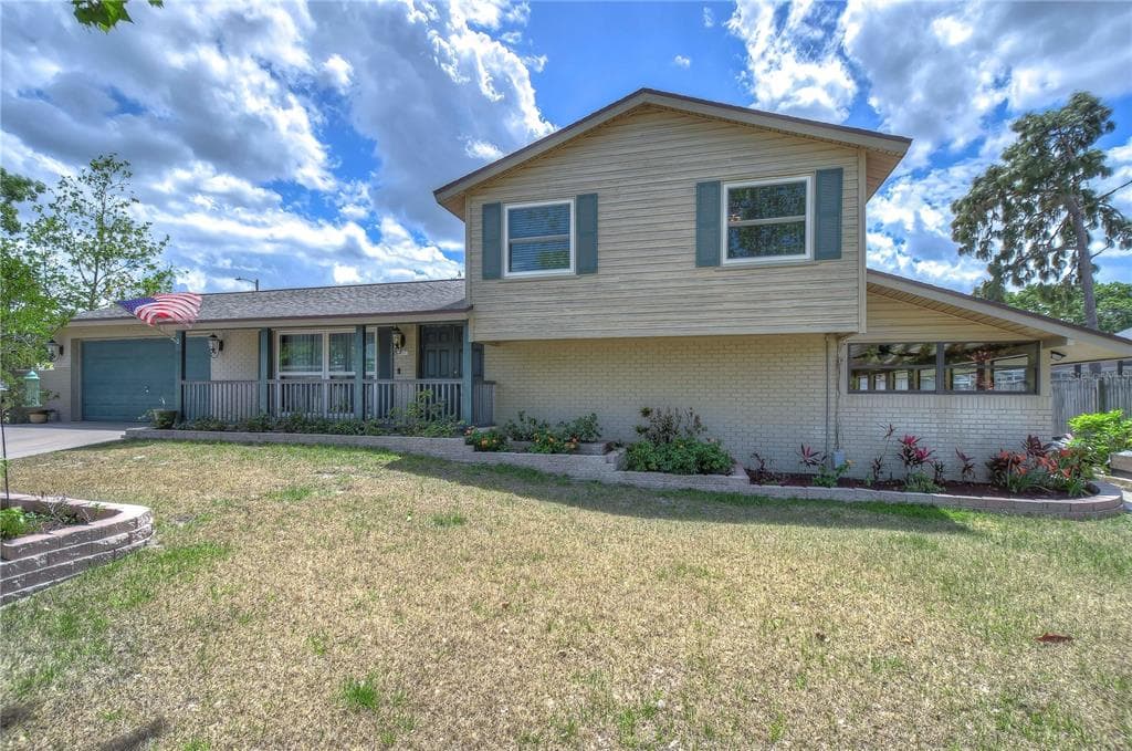 4007 GREENMARK LANE VALRICO, FL 33596