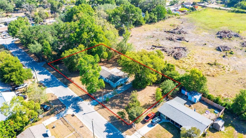 15320 16TH STREET DADE CITY, FL 33523