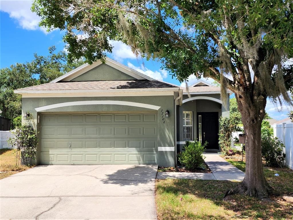 17106 KITEGLIDE COURT LITHIA, FL 33547