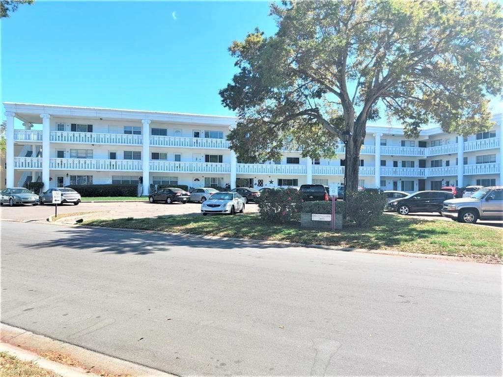 2453 BRAZILIA DRIVE UNIT 15 CLEARWATER, FL 33763