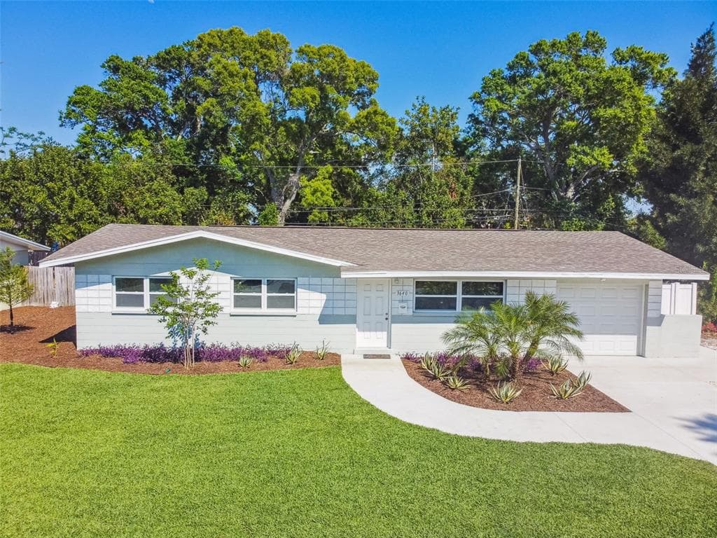 3640 SEAROBIN DRIVE SE ST PETERSBURG, FL 33705