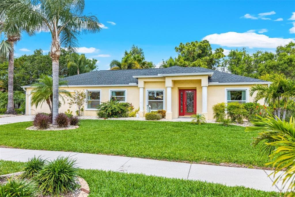 6530 CLAIR SHORE DRIVE APOLLO BEACH, FL 33572
