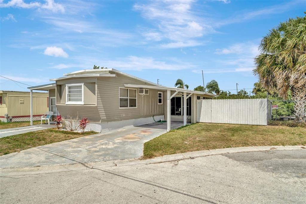 6905 SIGNAL COVE DRIVE HUDSON, FL 34667