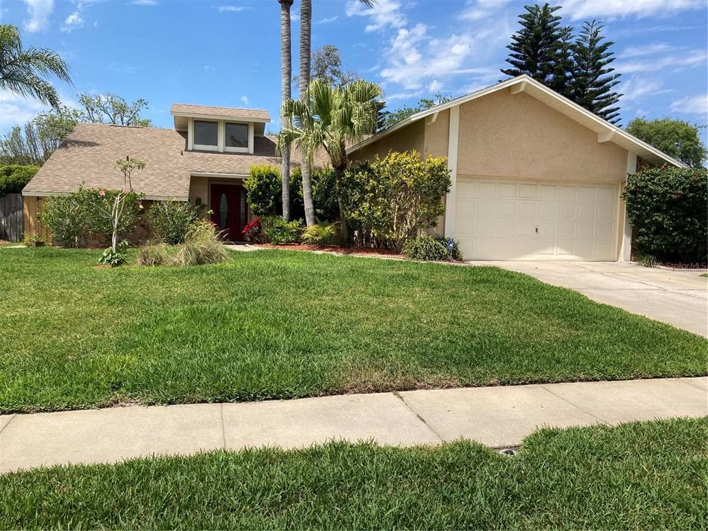 8015 WOODBROOK COURT