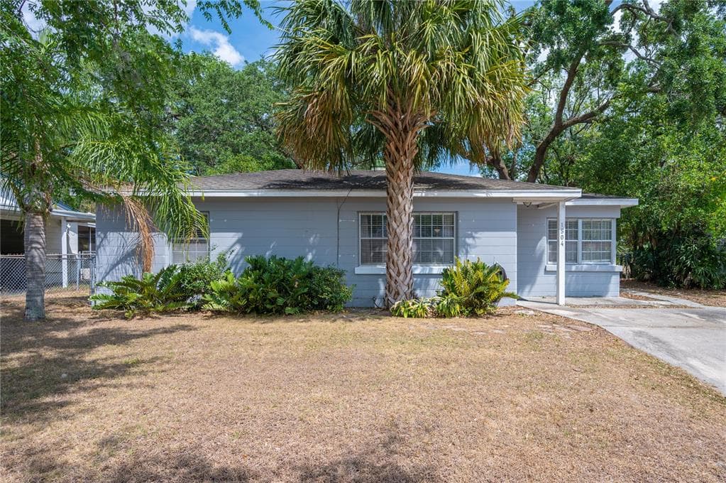 1504 S WARREN AVENUE LAKELAND, FL 33803
