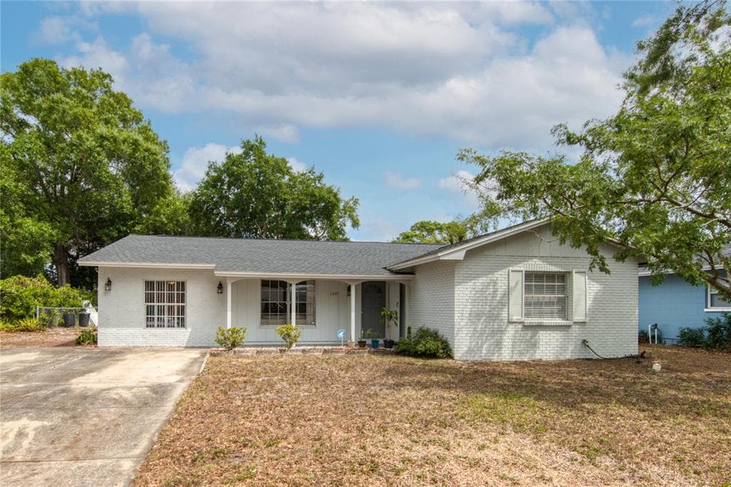 6407 ROSEWOOD DRIVE TAMPA, FL 33615