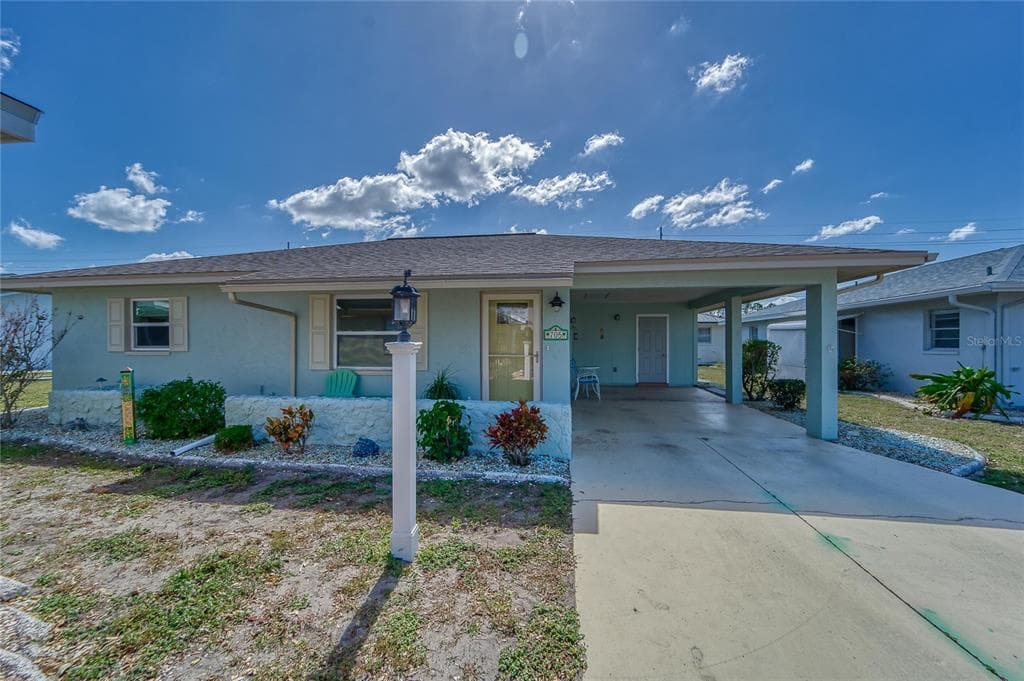 705 W BROCKTON PLACE UNIT 705 SUN CITY CENTER, FL 33573
