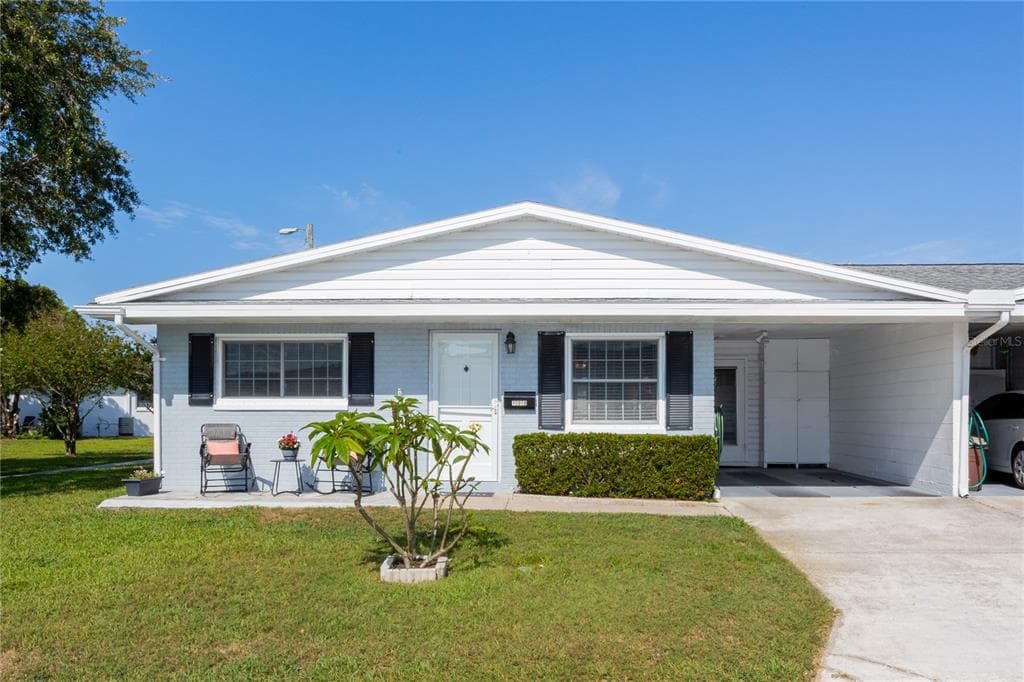 10008 DAFFODIL STREET N UNIT 186