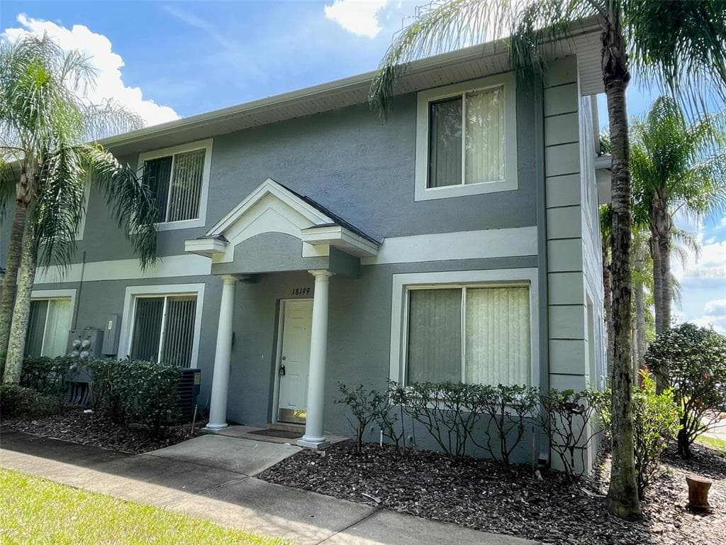 18199 PARADISE POINT DRIVE TAMPA, FL 33647