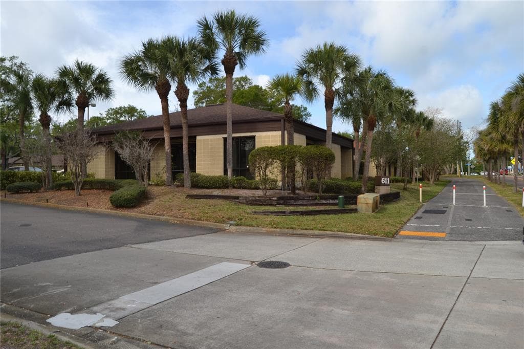 611 DRUID ROAD E UNIT 203 CLEARWATER, FL 33756