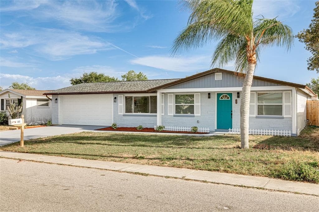 3452 UMBER ROAD HOLIDAY, FL 34691