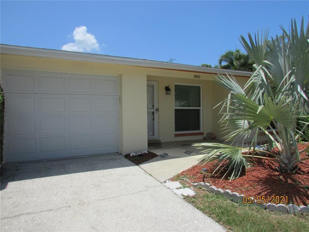 1005 EGRET COURT DUNEDIN, FL 34698