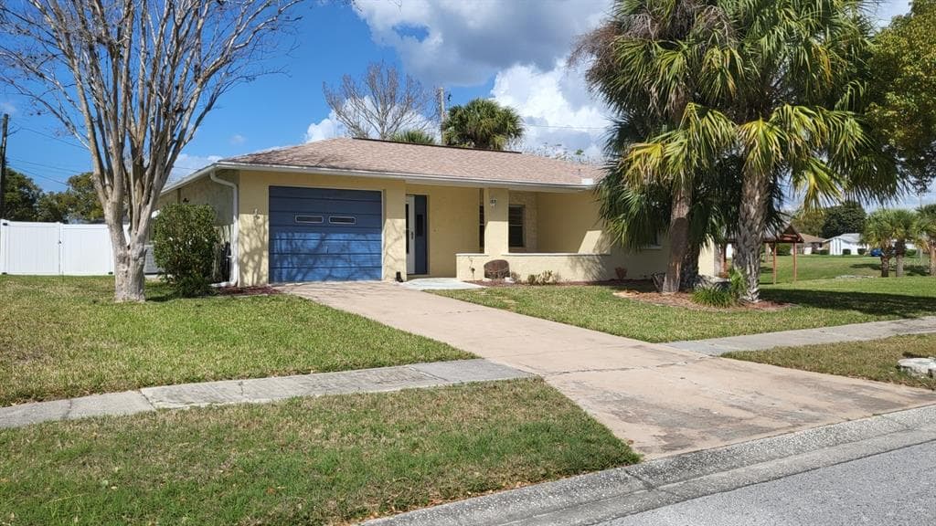 8525 WINTER HAVEN DRIVE HUDSON, FL 34667