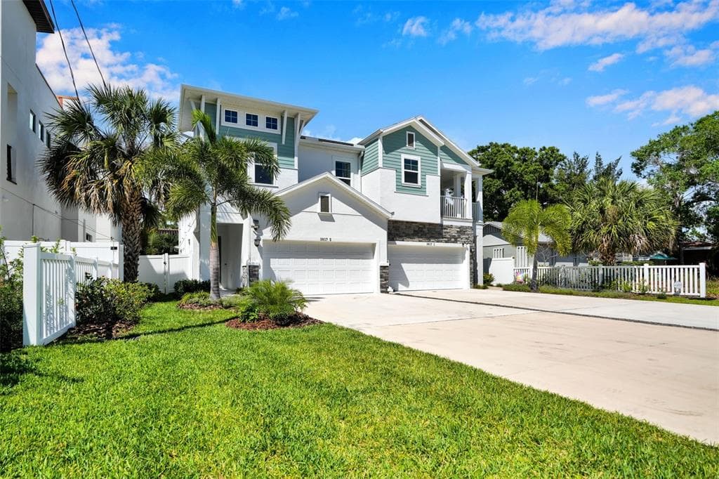 3817 W DE LEON STREET UNIT 2 TAMPA, FL 33609