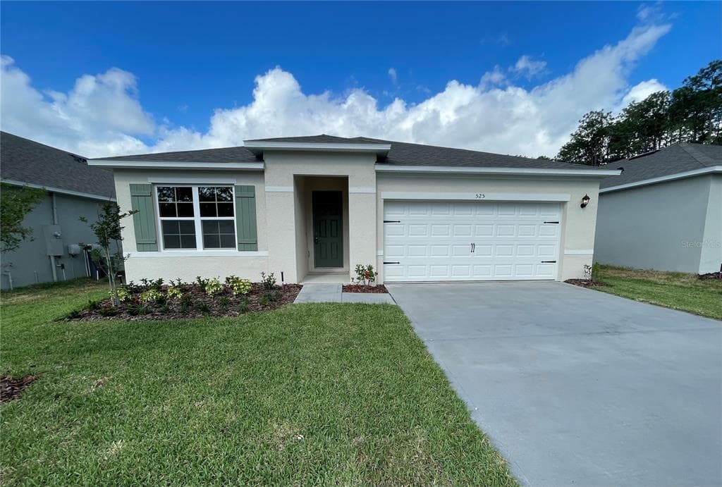 525 LADY IRELYN COURT DELAND, FL 32724