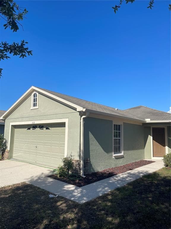 8118 CANTERBURY LAKE BOULEVARD TAMPA, FL 33619