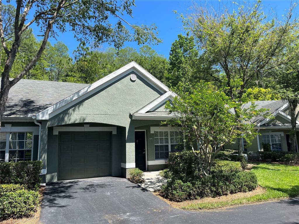 3521 KINGS ROAD UNIT 106 PALM HARBOR, FL 34685