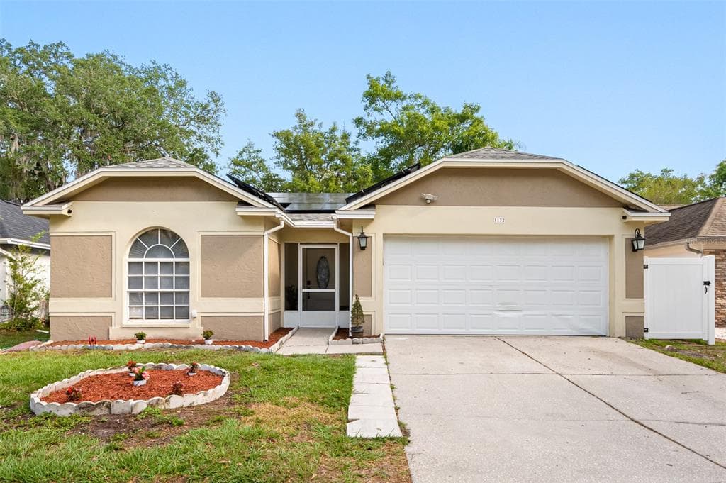 1132 BLOOM HILL AVENUE VALRICO, FL 33596