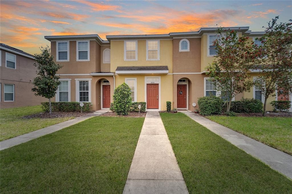 8935 WALNUT GABLE COURT RIVERVIEW, FL 33578