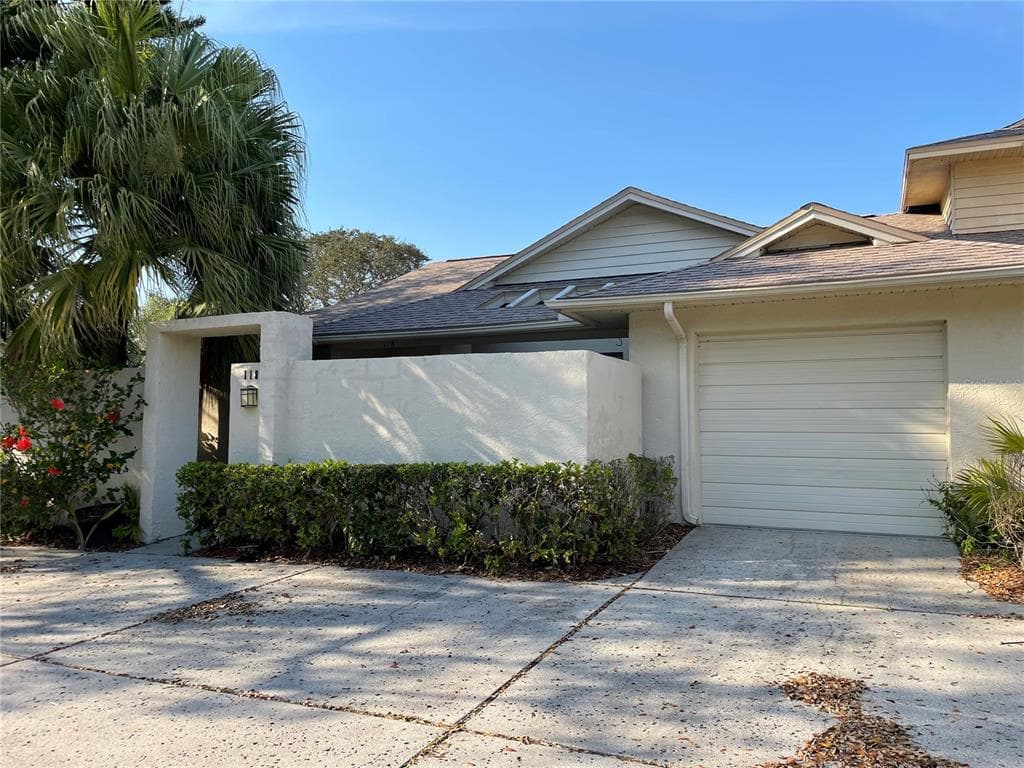 118 COLONY  SOUTH DRIVE TARPON SPRINGS, FL 34689