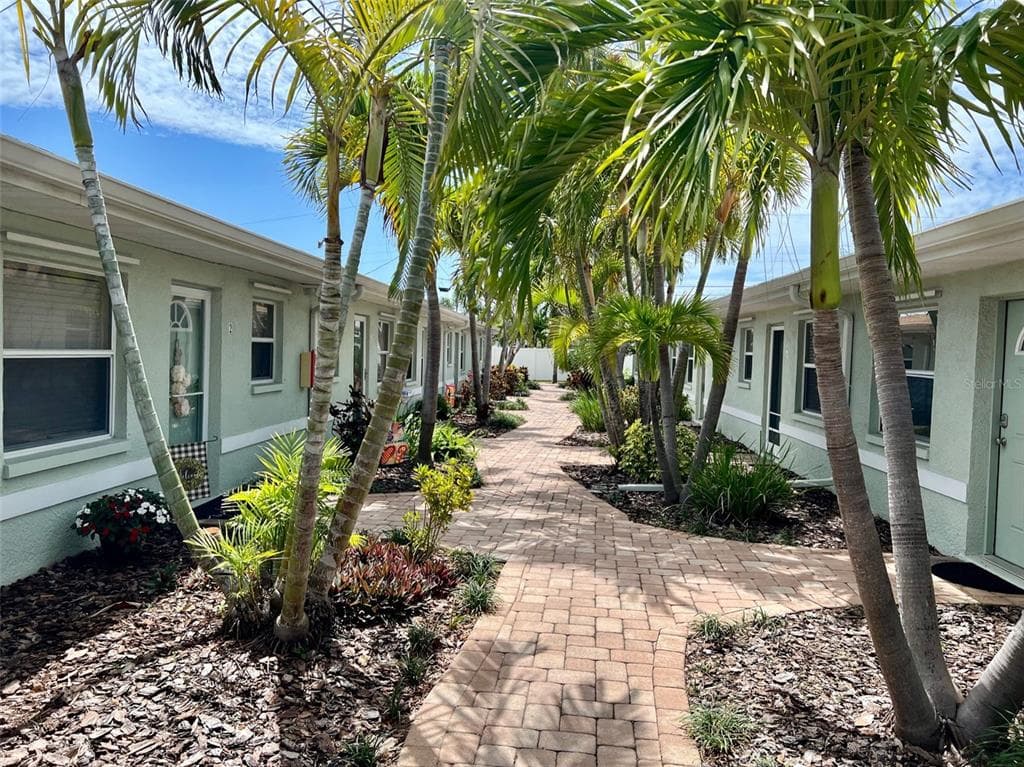 9040 BLIND PASS ROAD UNIT B1 ST PETE BEACH, FL 33706