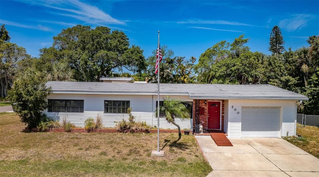 200 162ND AVENUE REDINGTON BEACH, FL 33708