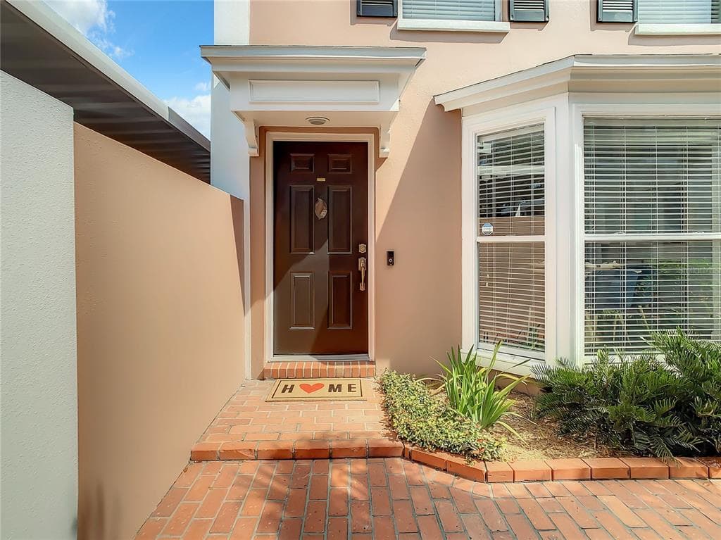 301 S BUNGALOW PARK AVENUE UNIT D TAMPA, FL 33609