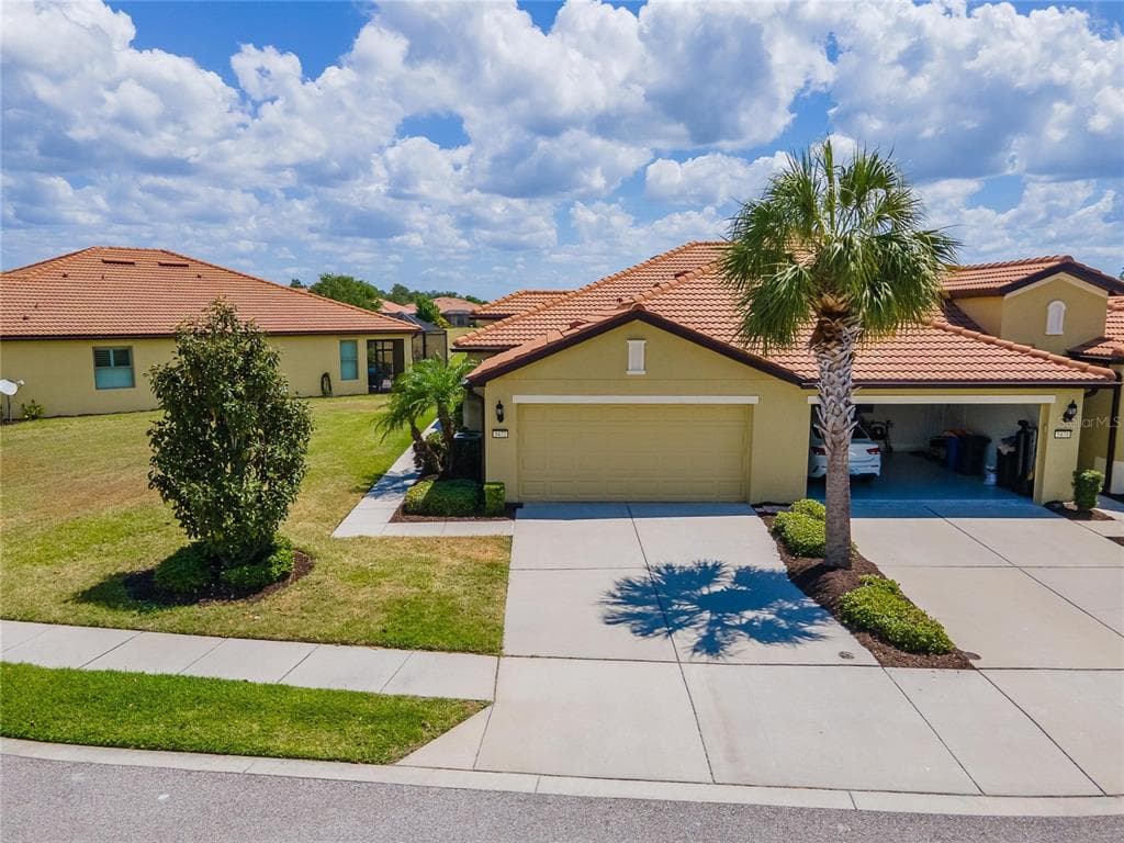 5472 SUNSET FALLS DRIVE APOLLO BEACH, FL 33572