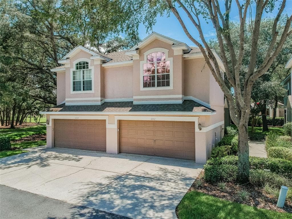 3652 COUNTRY POINTE PLACE PALM HARBOR, FL 34684