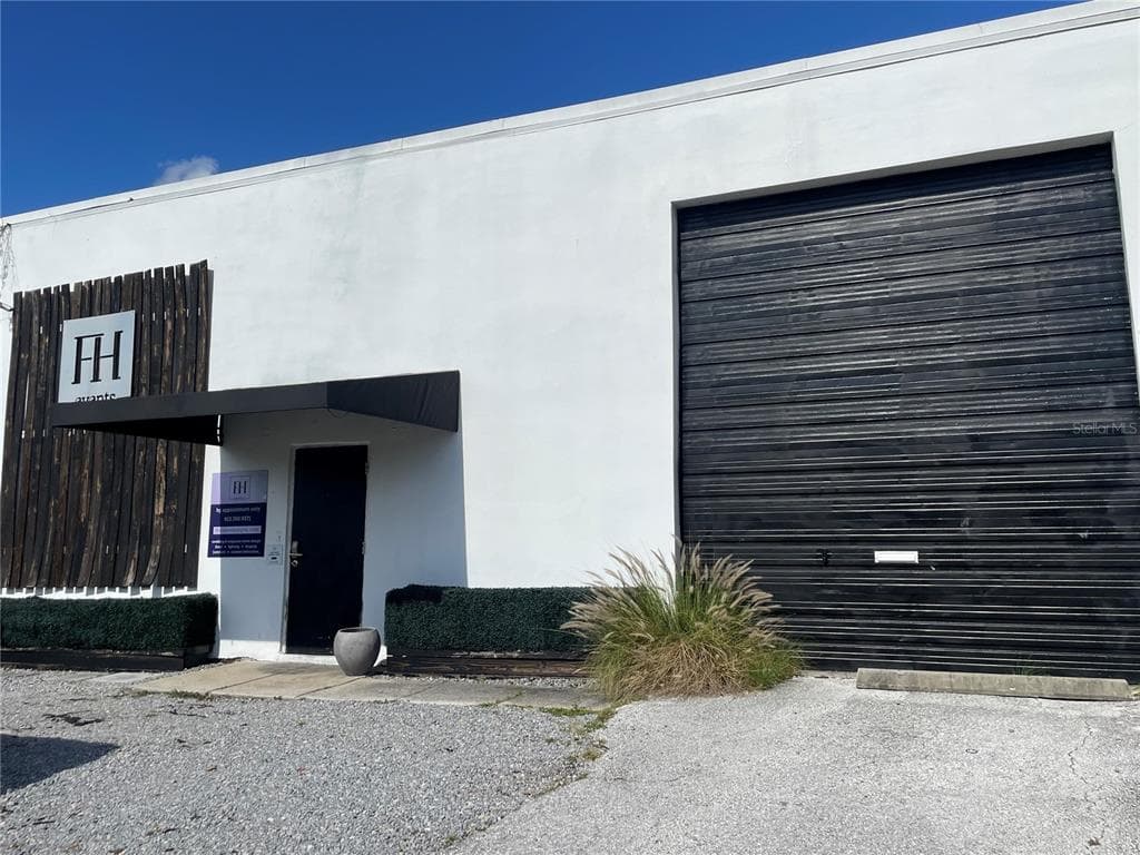 1717 W KENNEDY BOULEVARD TAMPA, FL 33606