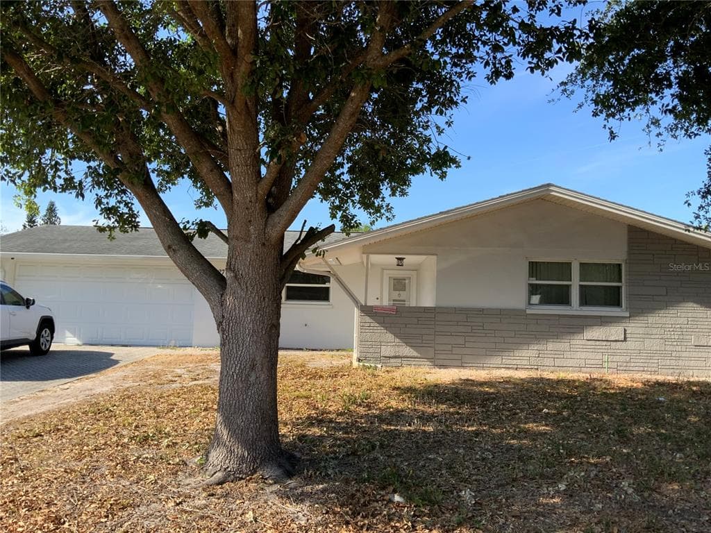 7827 WAXWOOD DRIVE PORT RICHEY, FL 34668