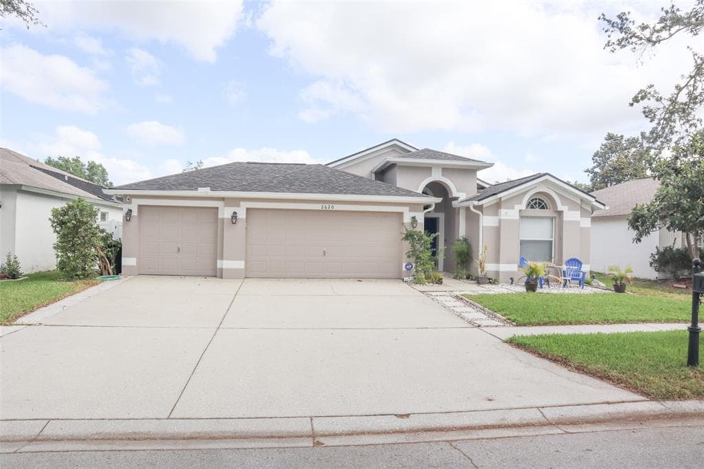 2620 ALLWOOD AVENUE VALRICO, FL 33596