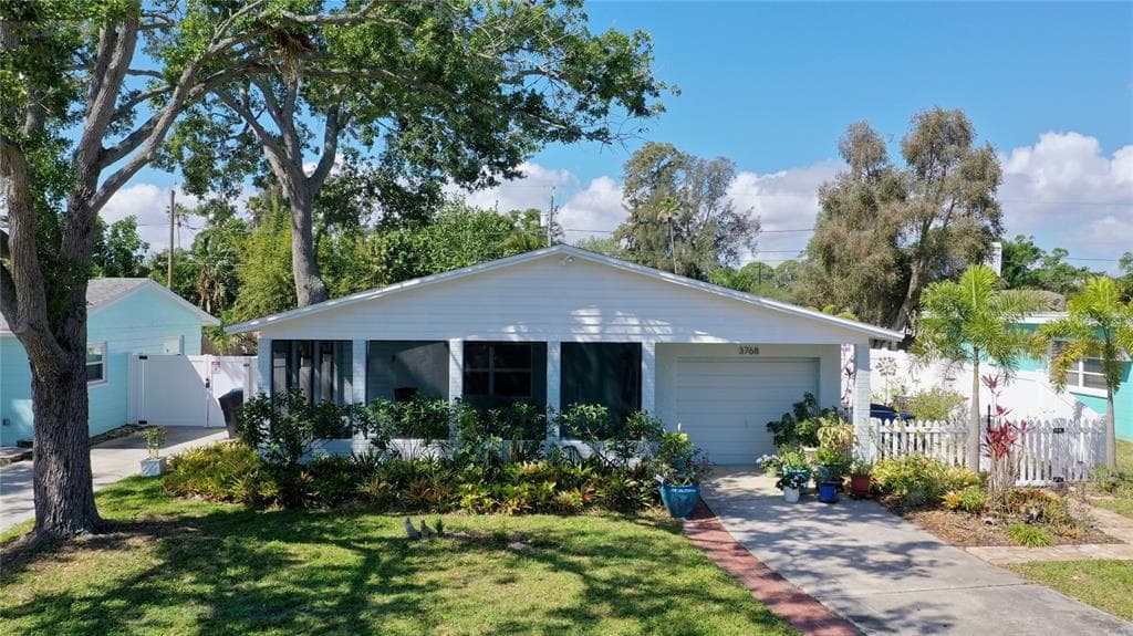 3768 ARKANSAS AVENUE NE ST PETERSBURG, FL 33703