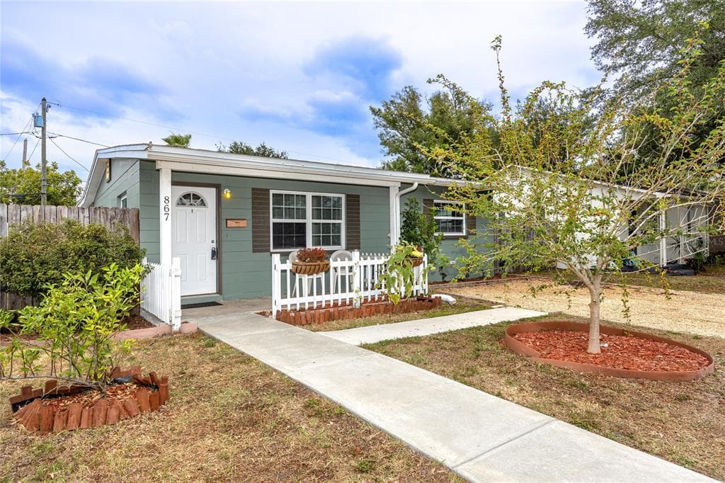 867 51ST AVENUE N ST PETERSBURG, FL 33703